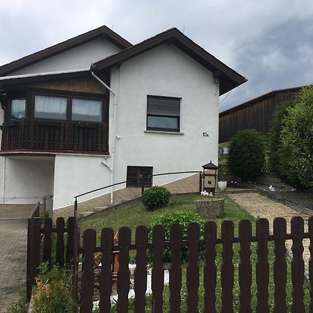 Haus Willi Apartment Asslar Exterior photo